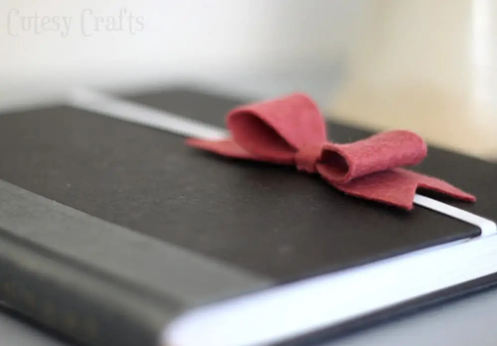 bow bookmarks